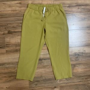 Lululemon on the fly pant
